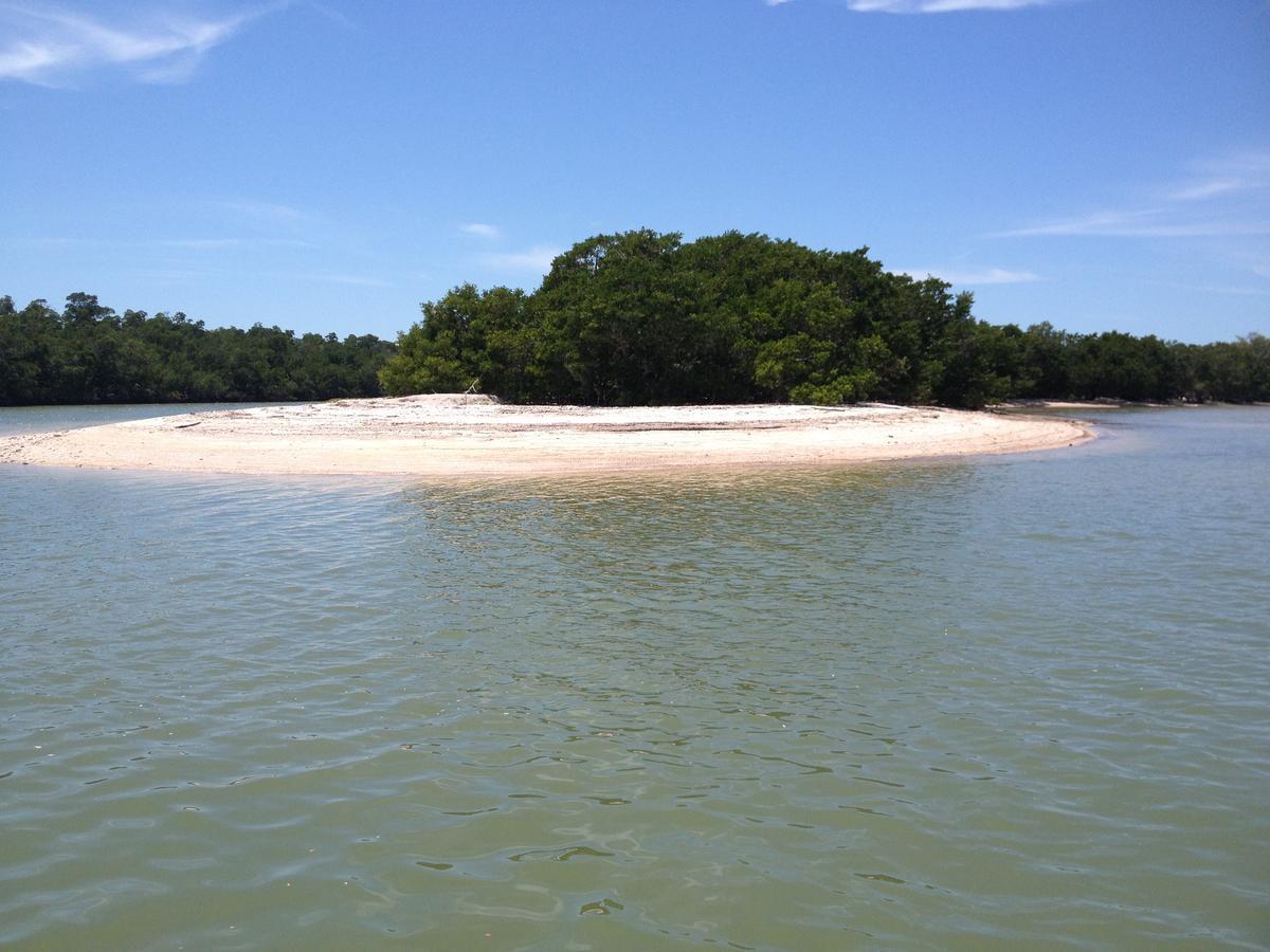 Captain'S Table Hotel By Everglades Adventures Exterior foto